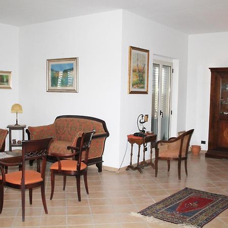 Torre Ancinale Bed & Breakfast Soverato Marina Bagian luar foto