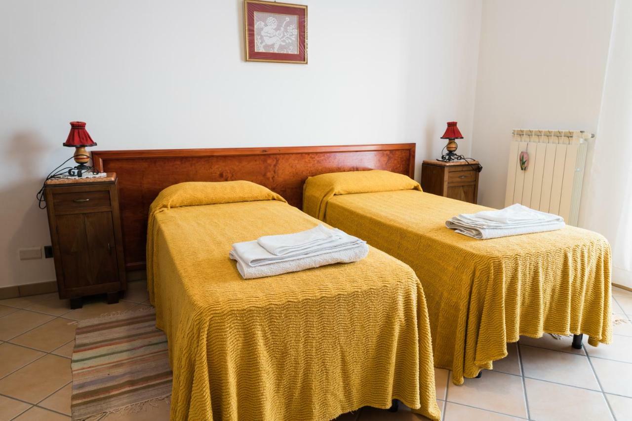 Torre Ancinale Bed & Breakfast Soverato Marina Bagian luar foto